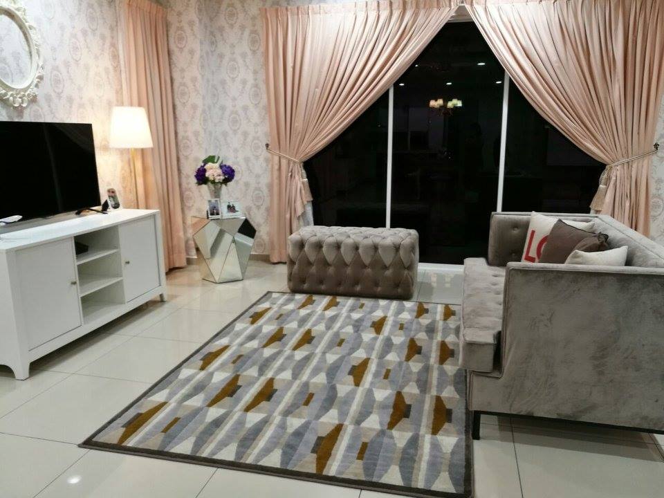 FULLY FURNISHED Exclusive Triple storey Endlot