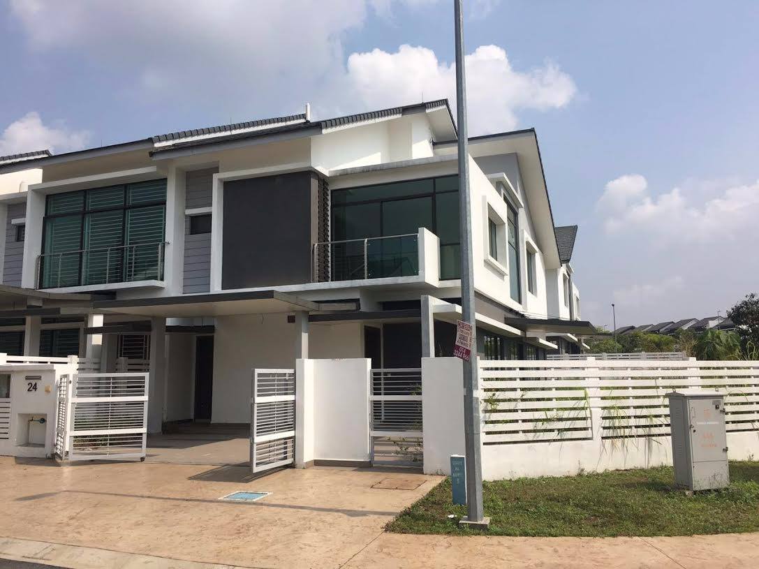 AMAZING Superlink Corner Lot Denai Alam Bkt Subang - photo 2