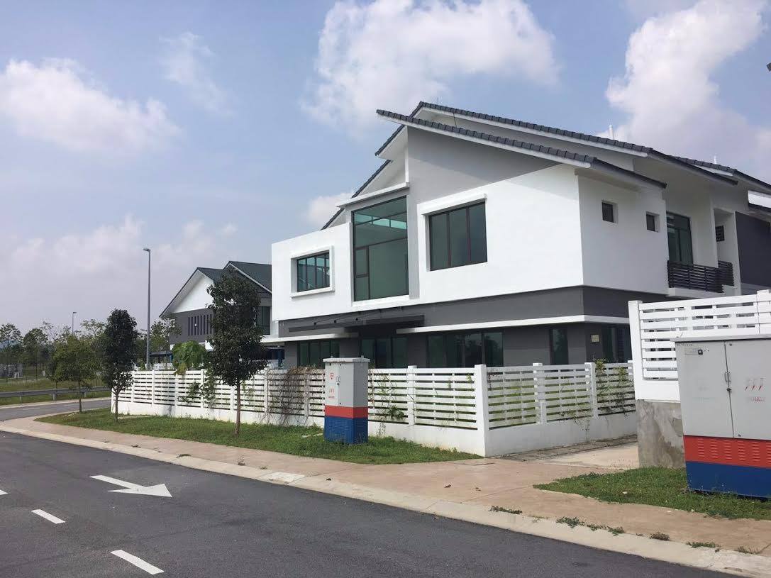 AMAZING Superlink Corner Lot Denai Alam Bkt Subang - photo 10