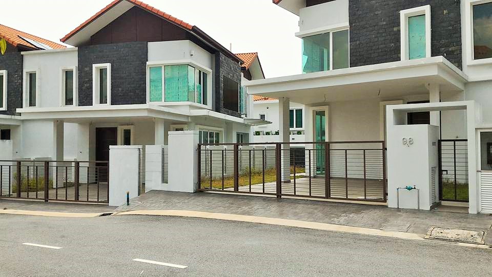 SPACIOUS New Semi D Bandar Kinrara Puchong