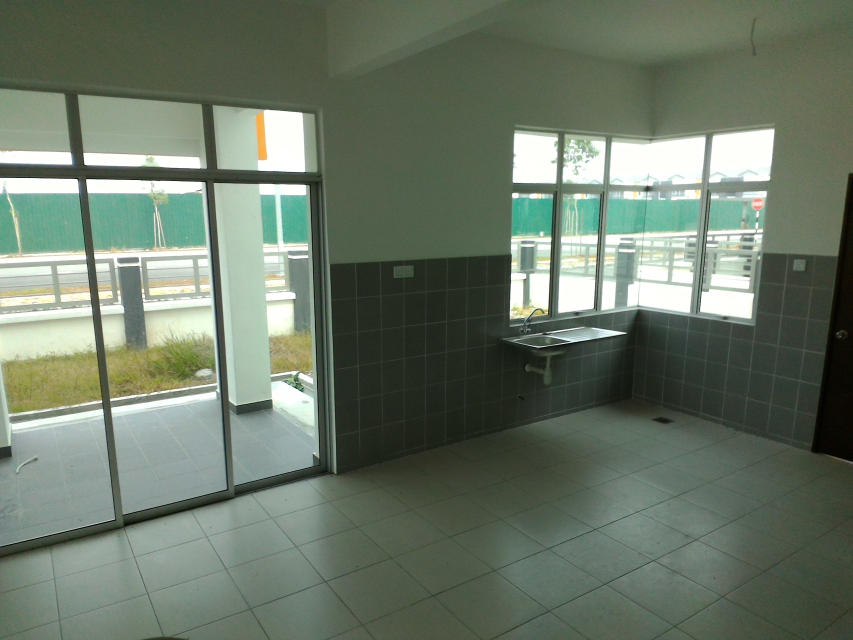 EXCLUSIVE 2storey endlot Hillpark not facing house - photo 4