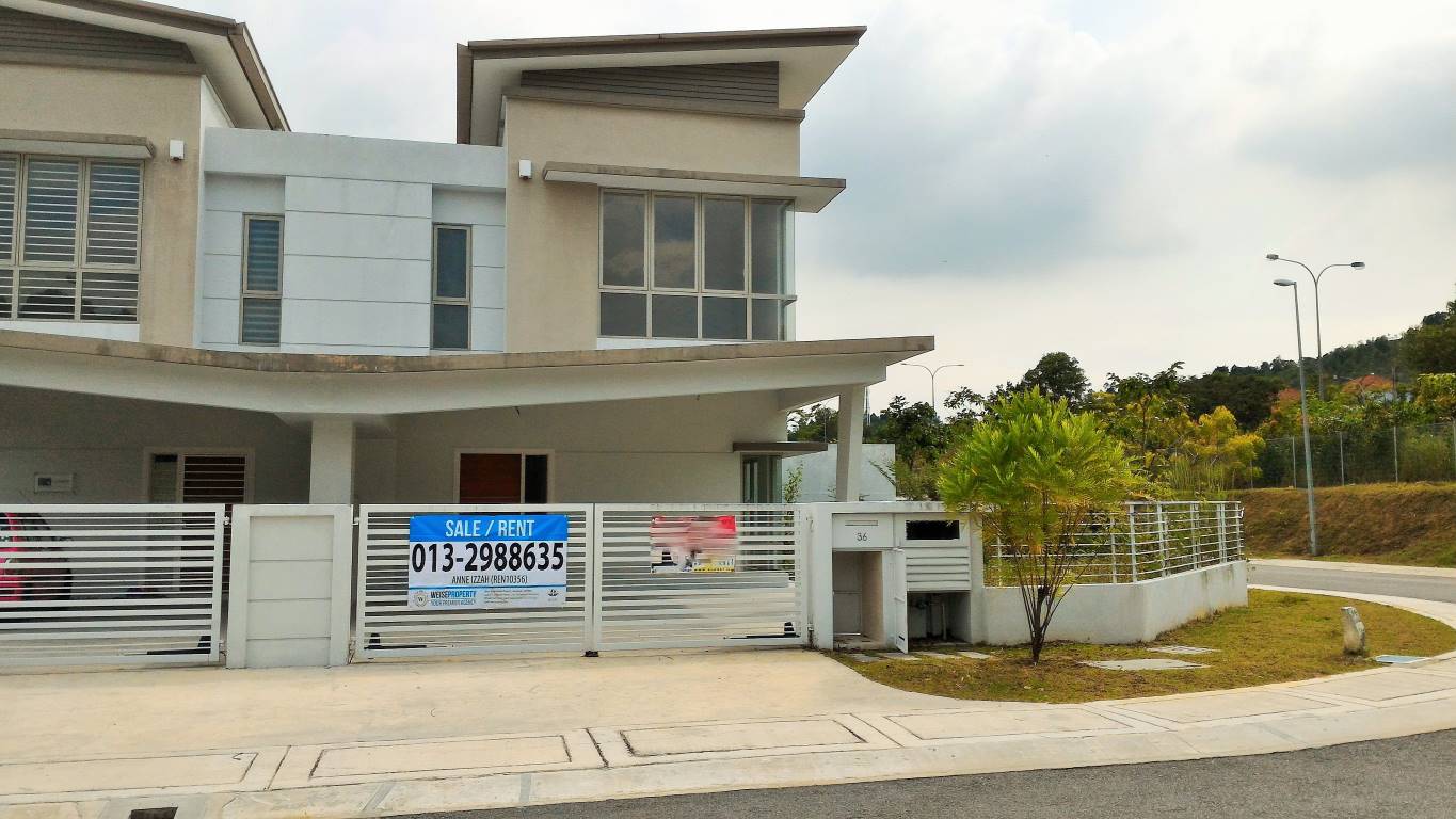 NEW EXCLUSIVE Corner Casa Suria Puncak Perdana