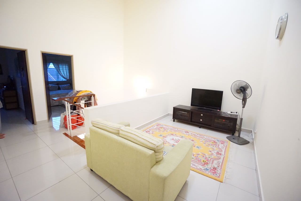 ELEGANT Renovated Suria Tropika Seri Kembangan - photo 4