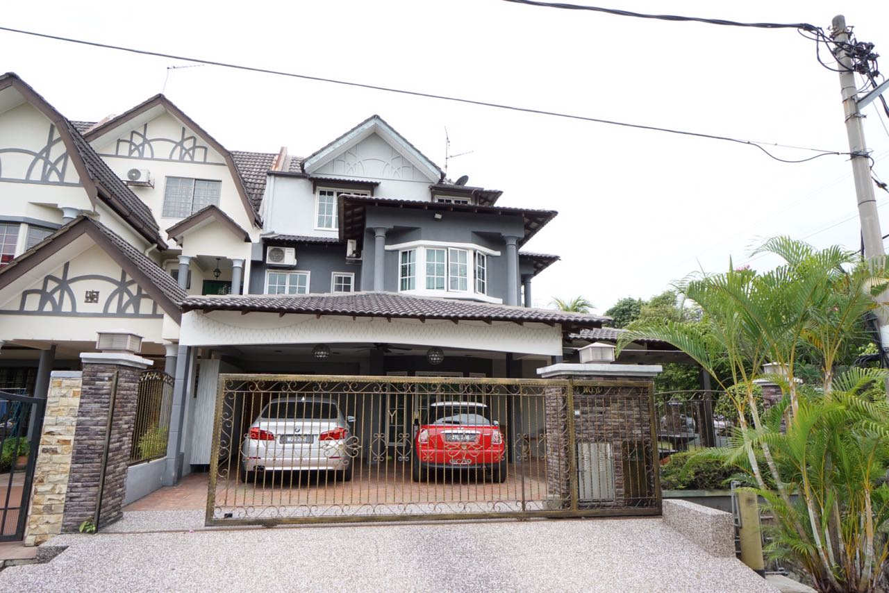 EXCLUSIVE Renovated Corner Bandar Sri Damansara - photo 1