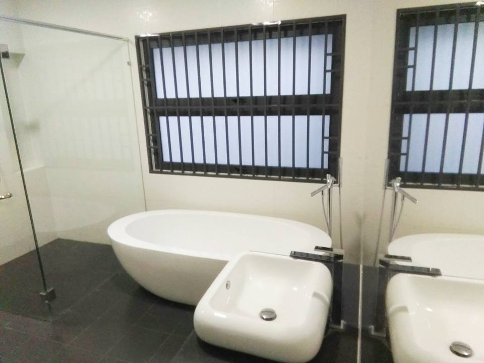 ELEGANT Renovated Semi D Section U12 Shah Alam - photo 10