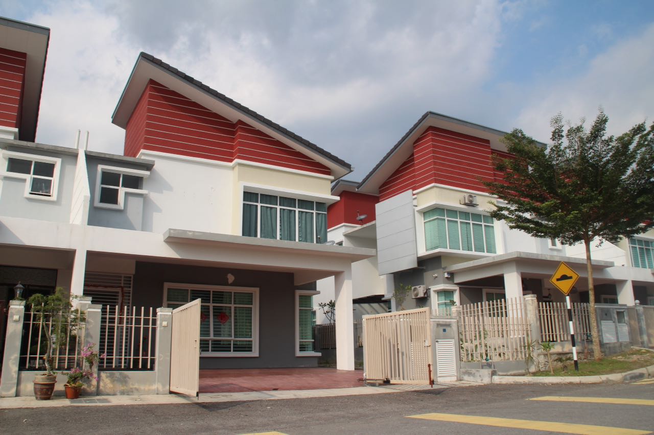NEW HUGE Spacious Semi D Tmn Pelangi Semenyih