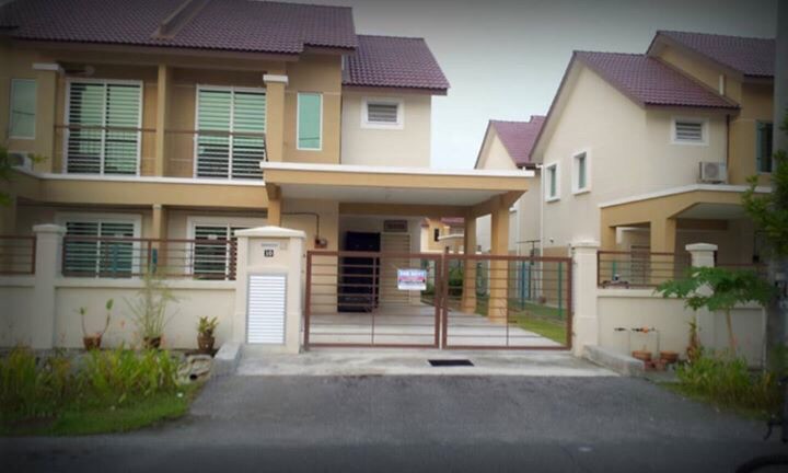 FANTASTIC Double storey Semi D Bandar Puncak Alam