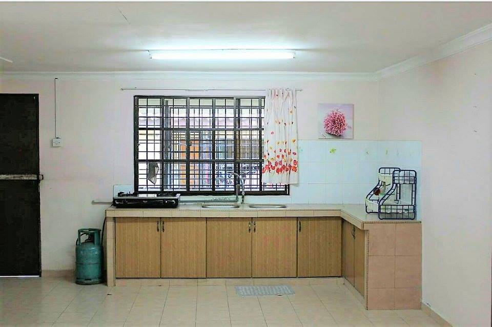 WELL MAINTAIN Renovated 2sty Taman Melawati KL - photo 4