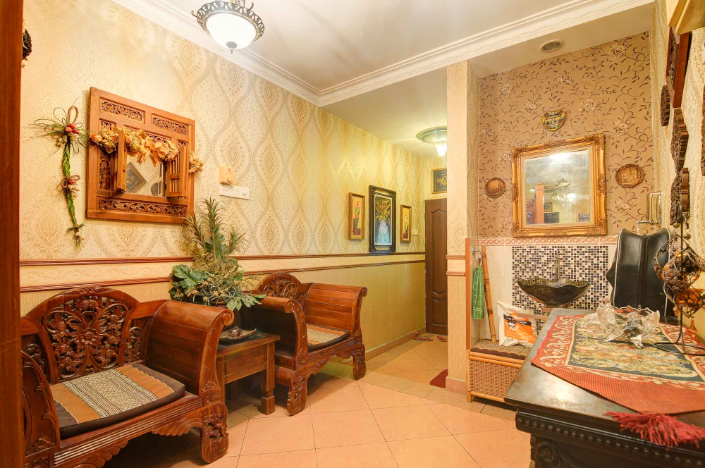 ELEGANT 2sty Fully Renovated SS14 Subang Jaya - photo 3