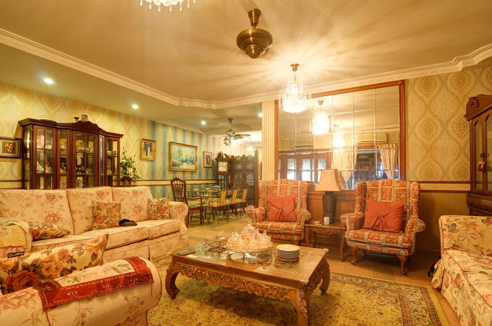 ELEGANT 2sty Fully Renovated SS14 Subang Jaya - photo 6