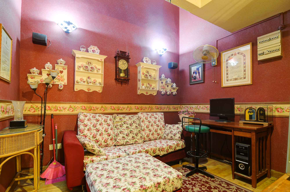 ELEGANT 2sty Fully Renovated SS14 Subang Jaya - photo 8