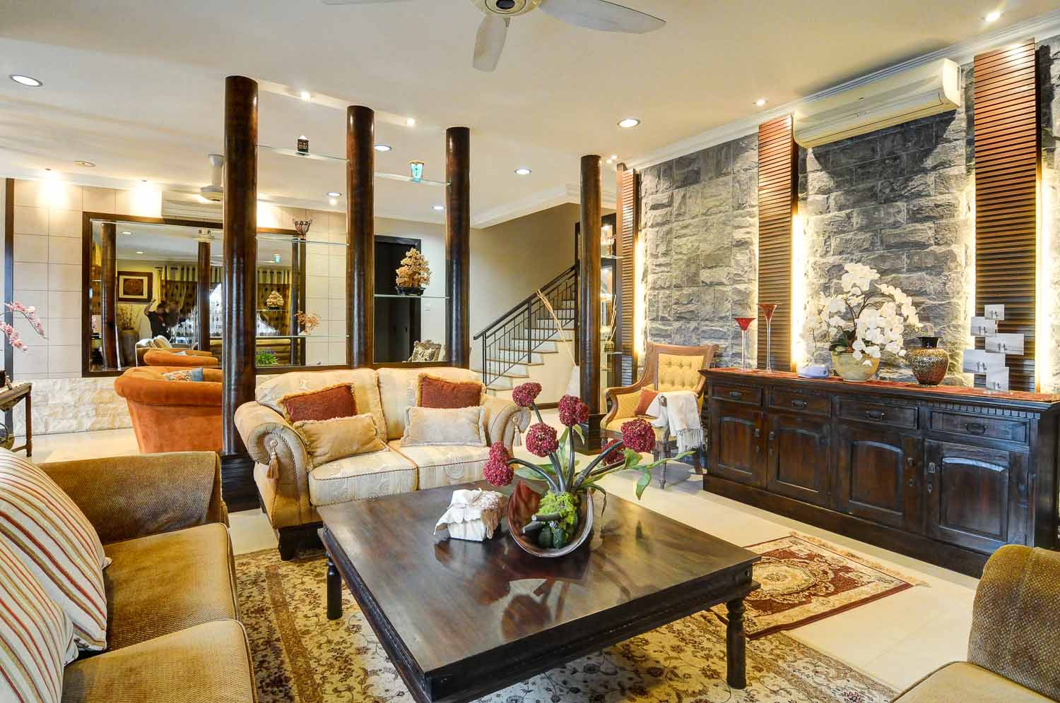 LUXURY SPACIOUS Semi D Mayang Sutera TTDI Jaya - photo 2