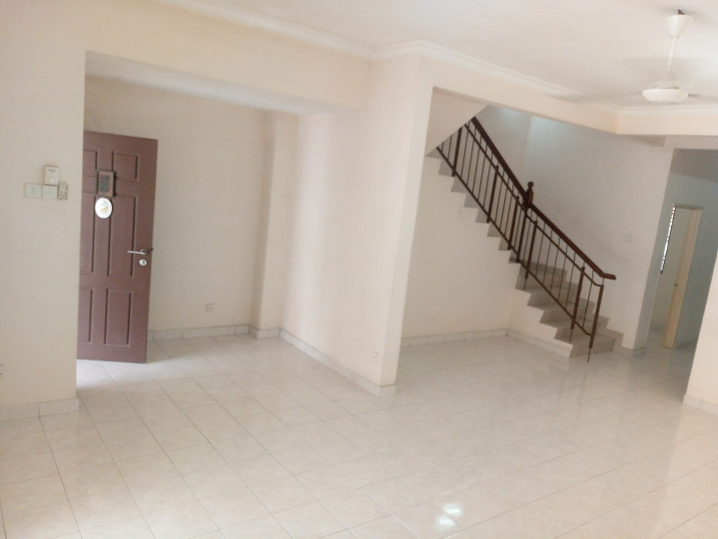 AFFORDABLE 2sty Bukit Subang Denai Alam GOOD AREA - photo 2