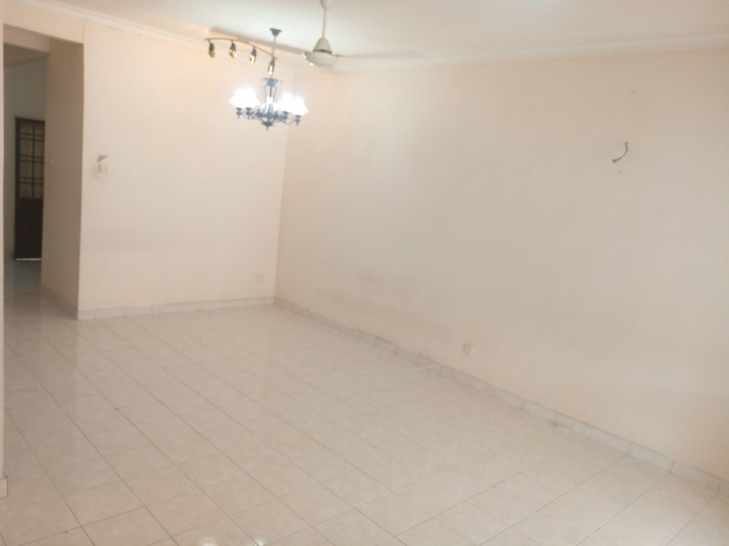 AFFORDABLE 2sty Bukit Subang Denai Alam GOOD AREA - photo 3