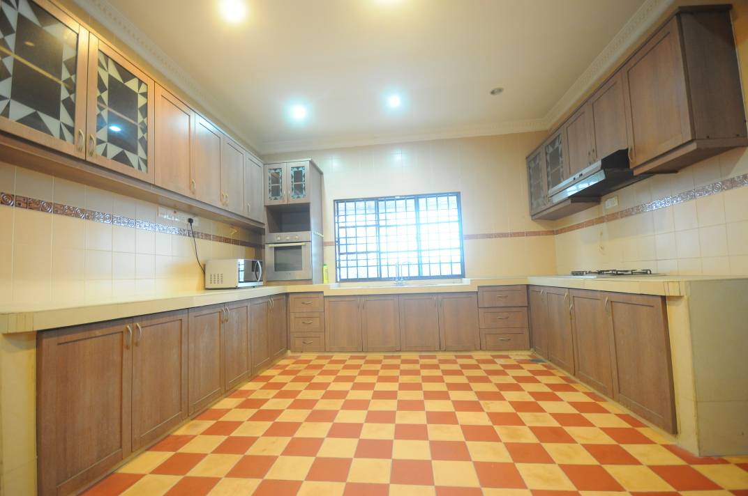 GORGEOUSLY Bungalow SS3 Kelana Jaya MUST SEE IDEAL - photo 8