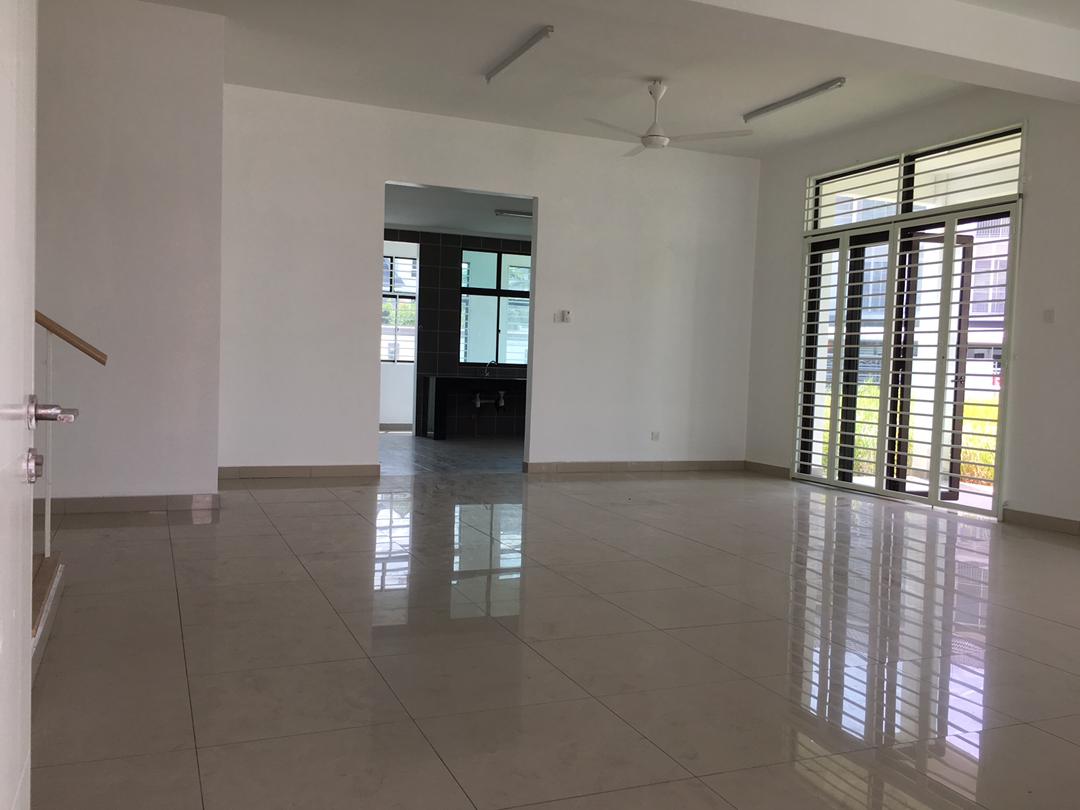 HUGE LAND Corner Bandar Bukit Raja GATED GUARDED - photo 4