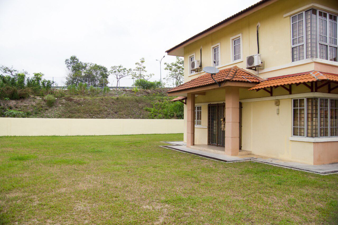 SPACIOUS LAND AREA Semi D Corner Bdr Bukit Mahkota - photo 8
