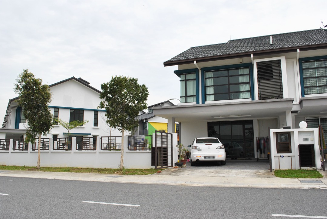 COSY MOVE IN Bandar Bukit Raja Corner RENOVATED