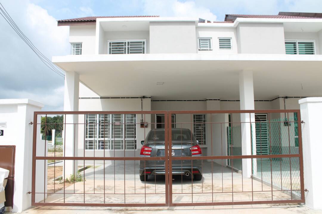 CORNER Paling Murah Puncak Alam Suria HUGE LAND