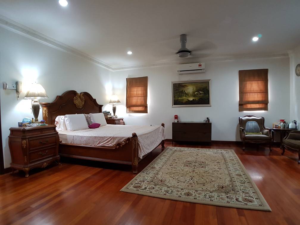 SPACIOUS LAYOUT Bungalow Kota Damansara GUARDED - photo 7