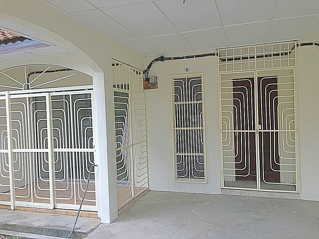 BASIC HOME Tmn Mawar Salak Tinggi Sepang GOOD BUY - photo 2