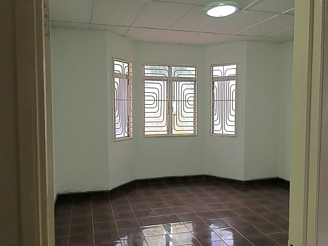 BASIC HOME Tmn Mawar Salak Tinggi Sepang GOOD BUY - photo 4