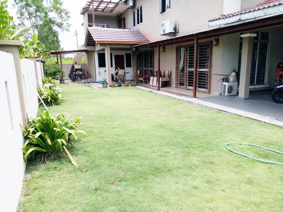 BEAUTIFUL CORNER Tmn Lestari Putra Seri Kembangan - photo 4