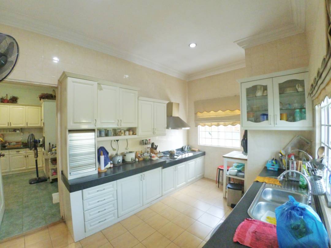 LUXURY 3 STOREY Bungalow Shah Alam PARK 12 cars - photo 4