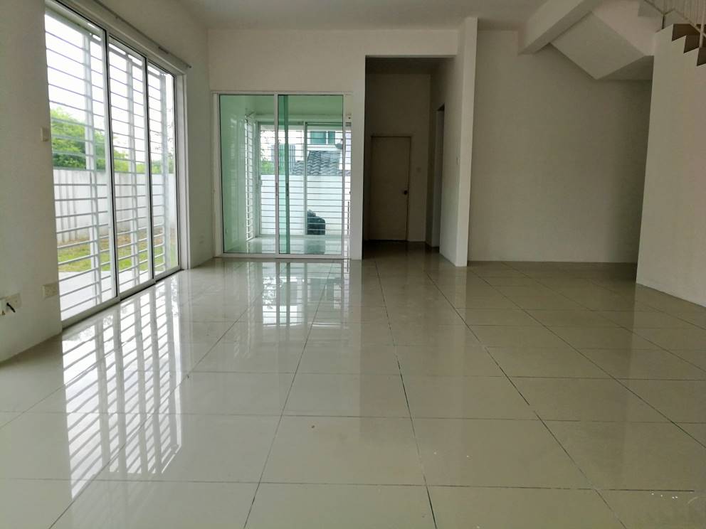 FREEHOLD Nadayu92 Kajang CORNER LOT SERENE AREA - photo 3
