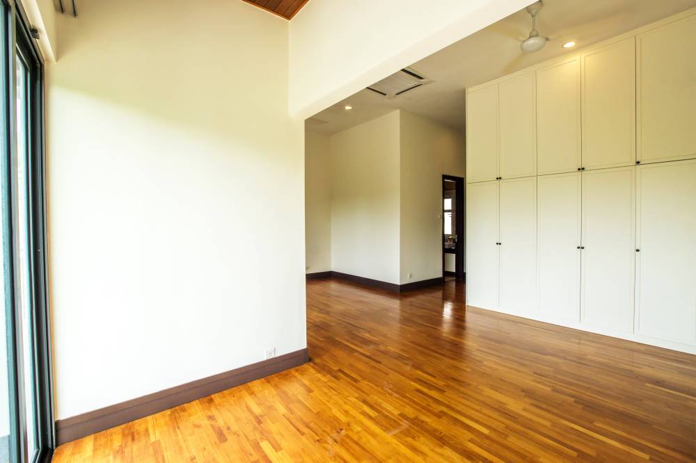 LUSH GREENARY RENOVATED Endlot Kiara View Hartamas - photo 10