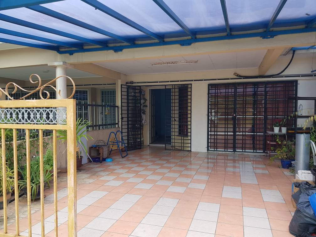 FACING FIELD FREEHOLD Taman Sutera Kajang SPACIOUS - photo 2