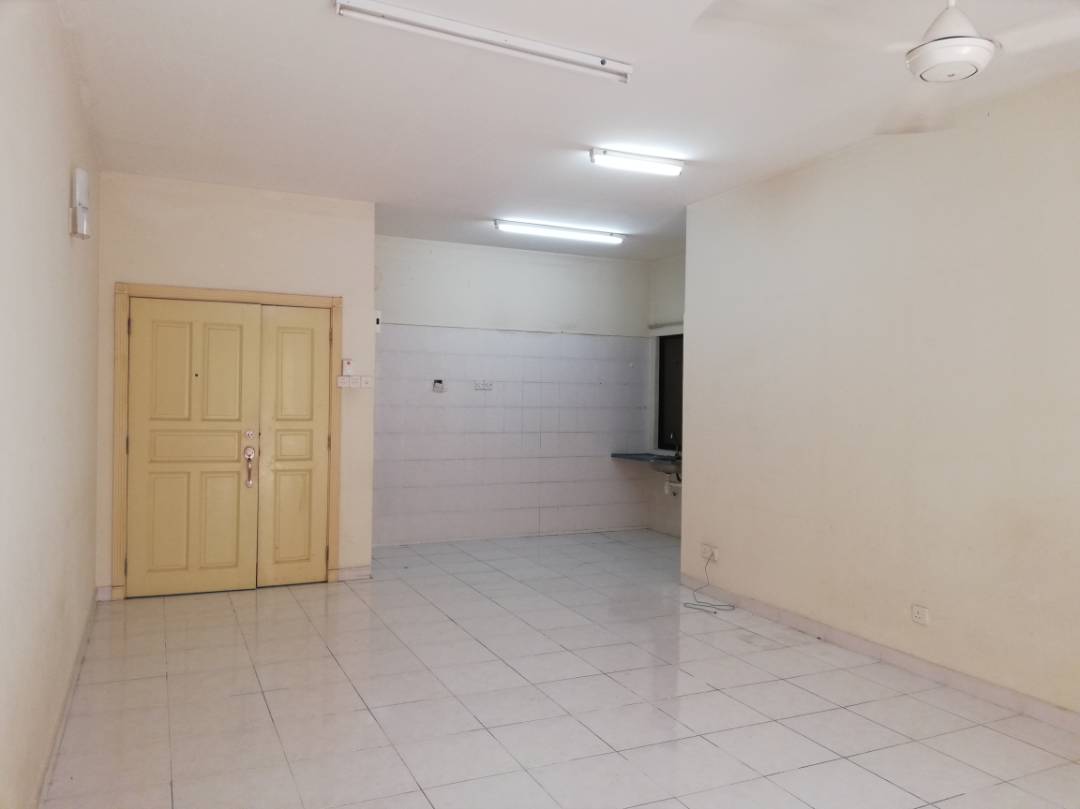 LOWER FLOOR BEAUTIFUL Kristal Villa Condo Kajang - photo 4