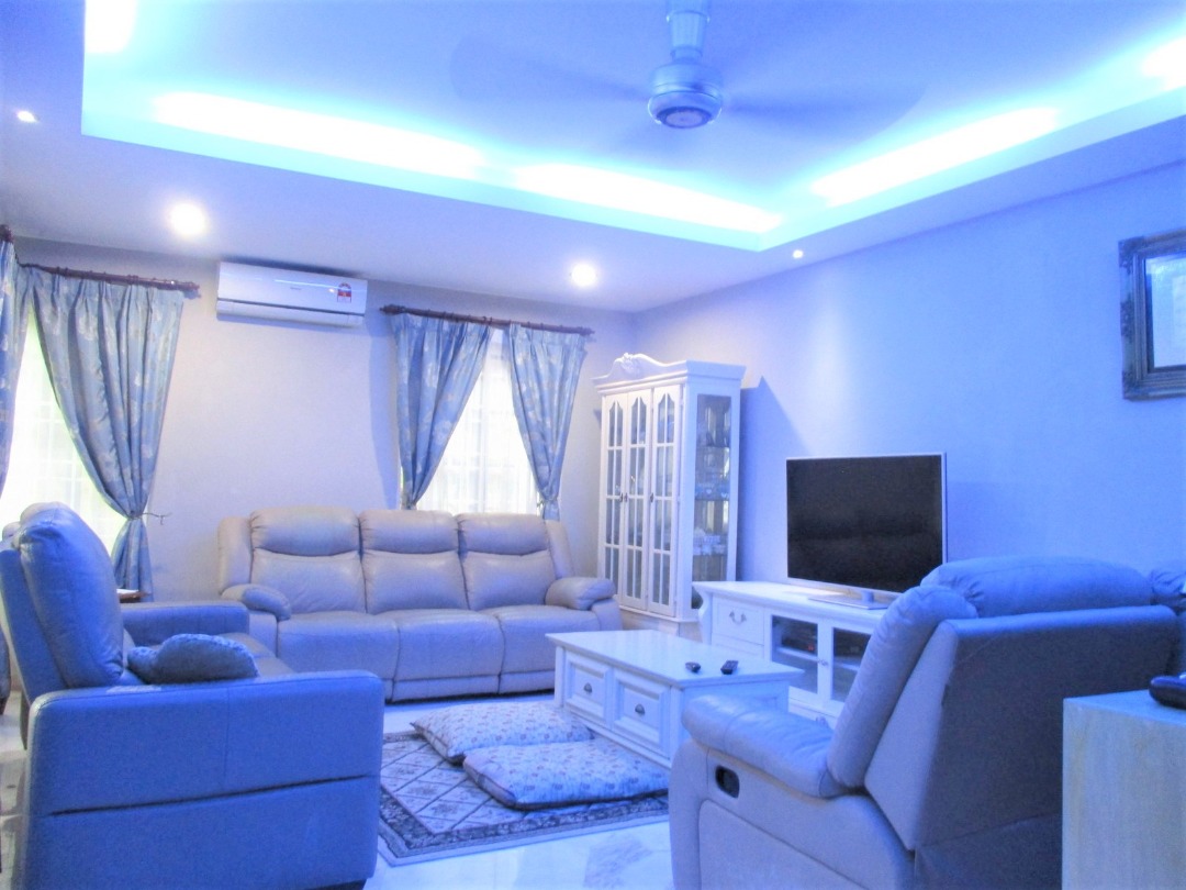 RENOVATED CORNER LOT Wangsa Maju HUGE LAND AREA - photo 1