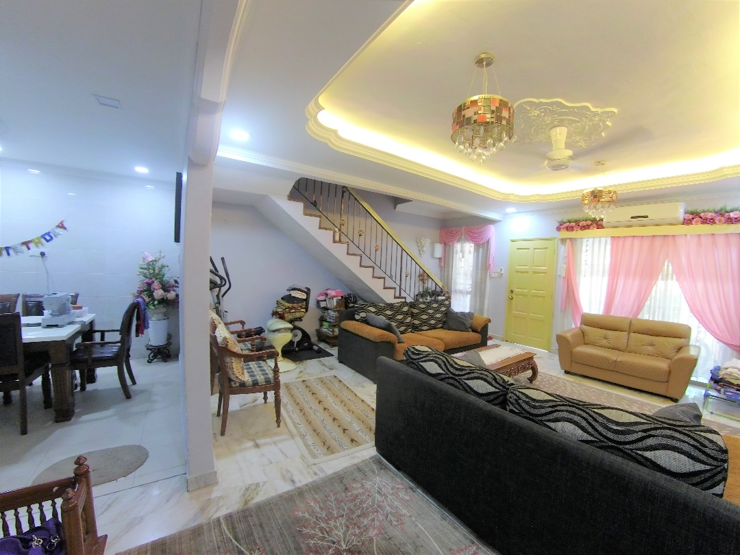 HUGE 2sty Full Reno Bandar Tasik Selatan Cheras - photo 3