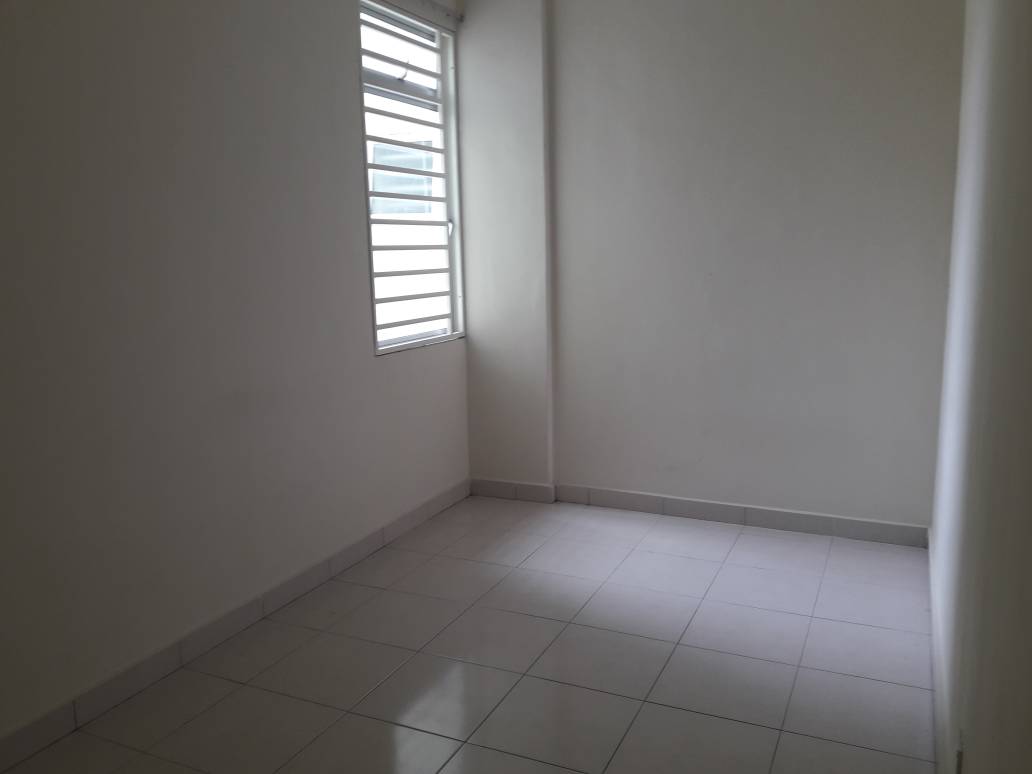 PALING MURAH Warnasari Bandar Puncak Alam POOL LIF - photo 4
