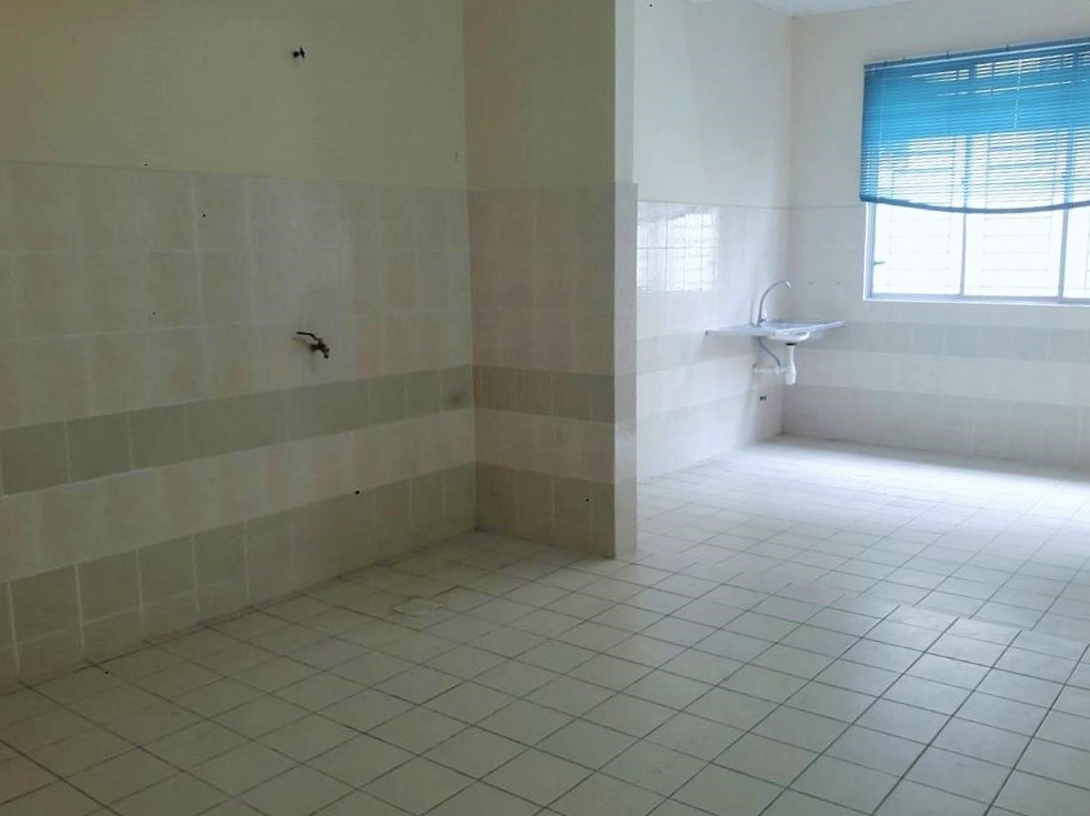 SPACIOUS FREEHOLD Taman Vista Emas Bangi near KTM - photo 7