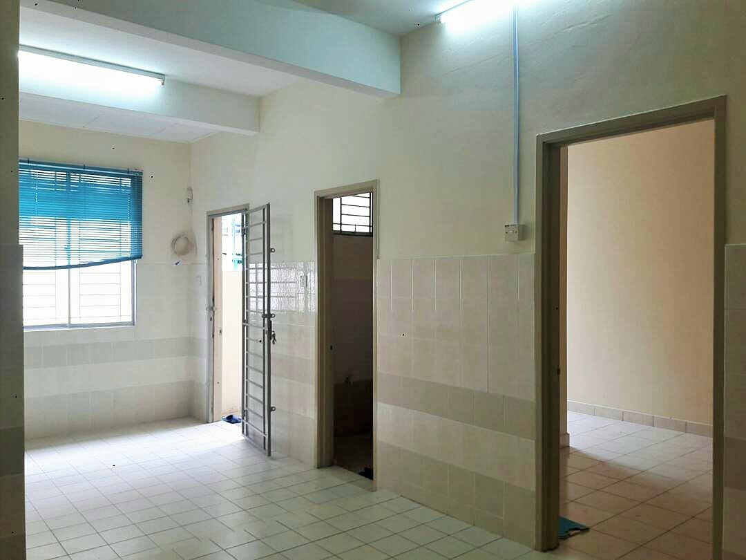 SPACIOUS FREEHOLD Taman Vista Emas Bangi near KTM - photo 6