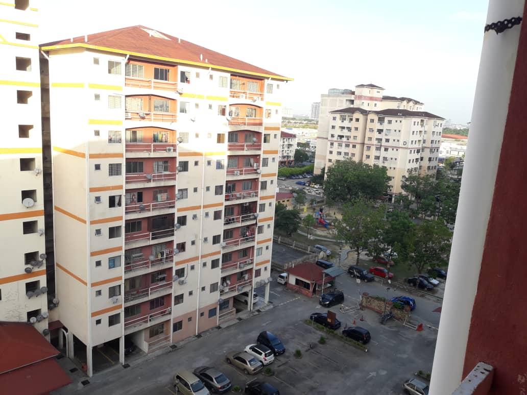 STRATA READY wit LIFT Apartment Penaga Mas Puchong