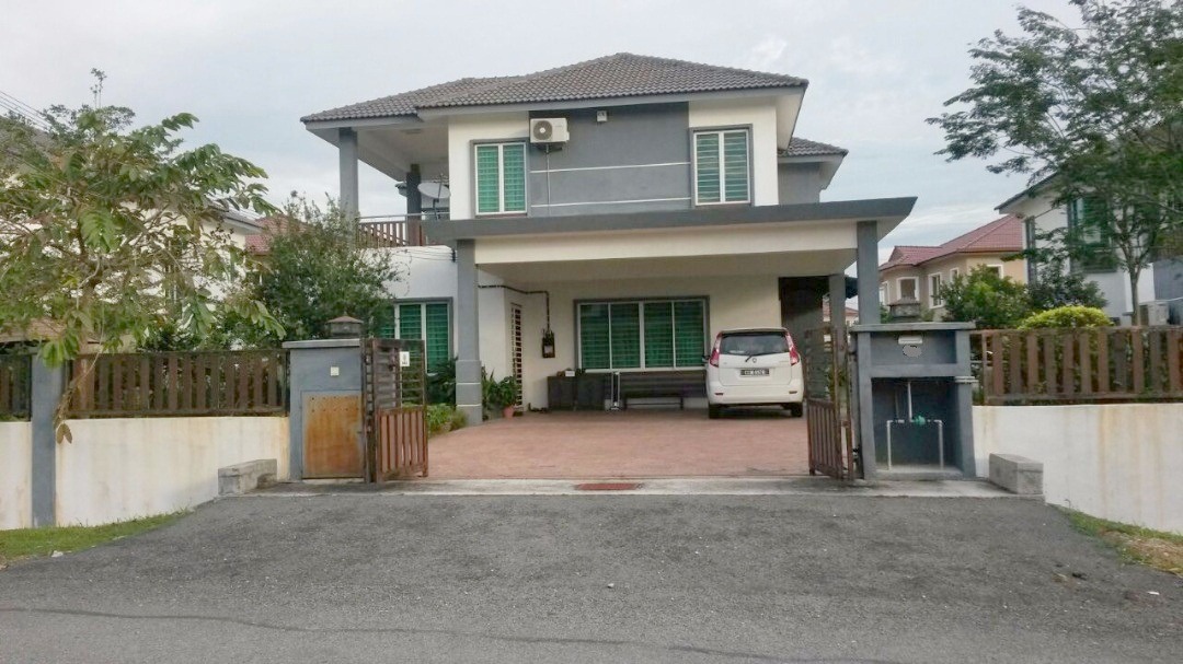 AMAZING SPACIOUS Bungalow Desa Pinggiran Putra - photo 1