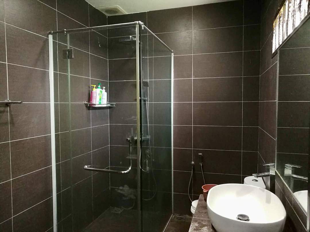 WELL MAINTAIN CORNER Single Storey Semi D Bangi - photo 5