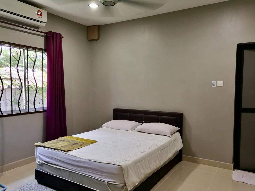 WELL MAINTAIN CORNER Single Storey Semi D Bangi - photo 4