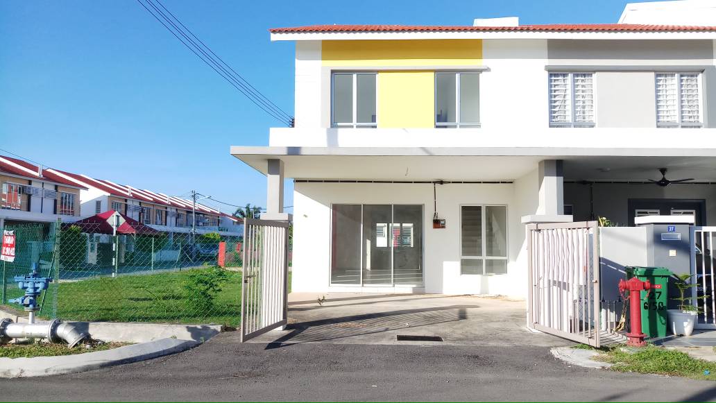 CORNER LOT Seksyen 6 Rinching Semenyih NEW PAINT
