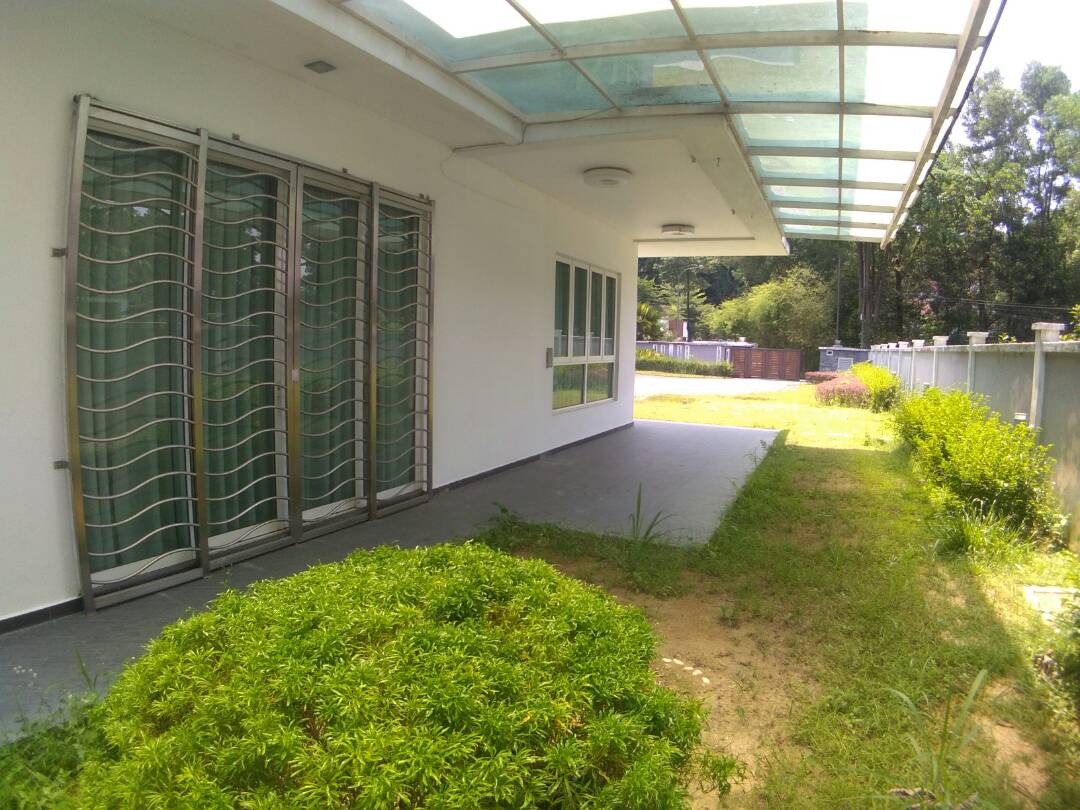 HUGE LAND Bungalow Kota Damansara PARTLY FURNISH - photo 2