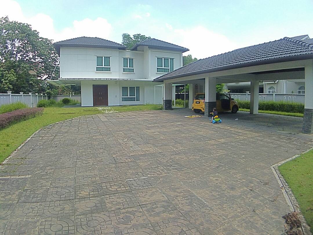 HUGE LAND Bungalow Kota Damansara PARTLY FURNISH