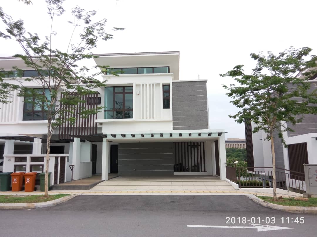 PRESTIGIOUS Semi D Twin Villa Persint 8 Putrajaya