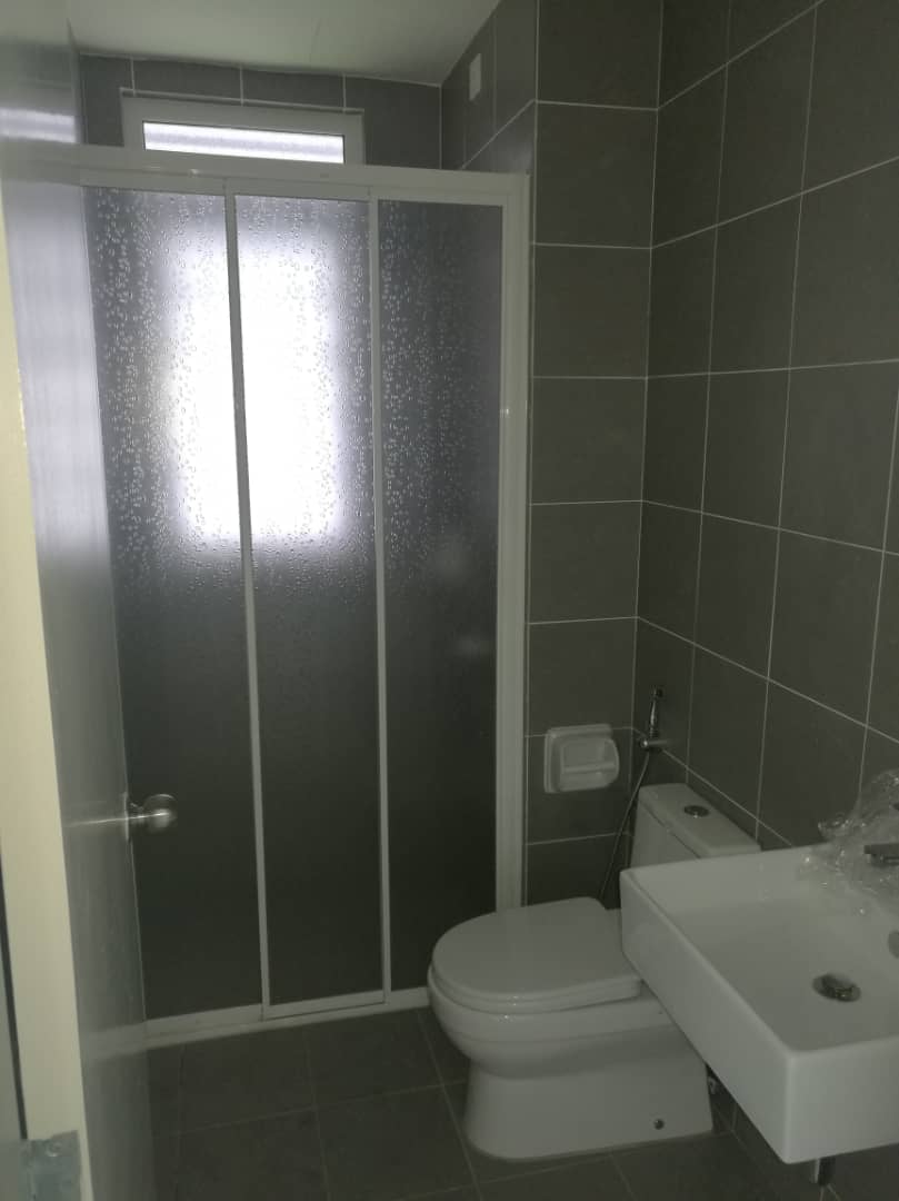 BRAND NEW Condo V Residensi Shah Alam NEGOTIABLE - photo 5
