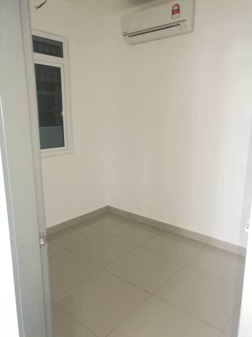 BRAND NEW Condo V Residensi Shah Alam NEGOTIABLE - photo 6