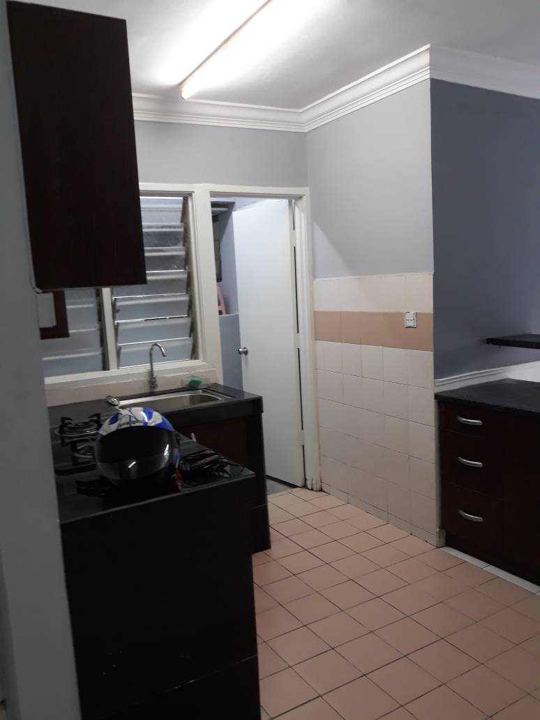 BEST UNIT RENOVATED Flora Damansara Perdana MODERN - photo 6