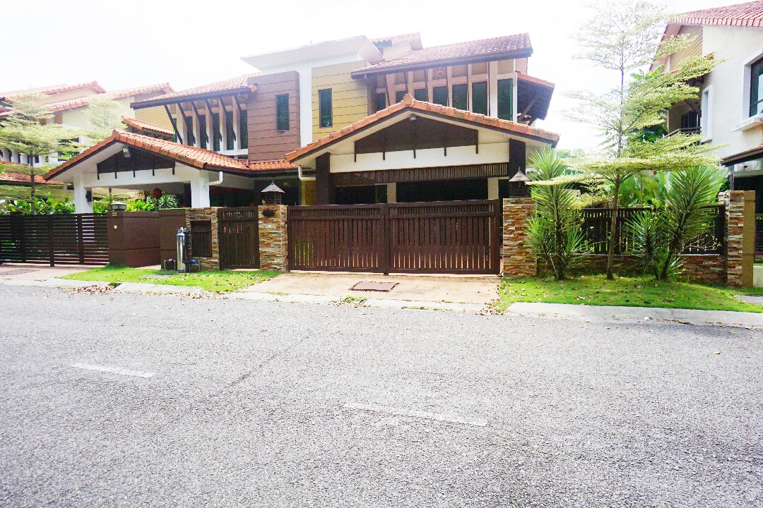 LUXURY Semi D Country Heights Kajang FACING GREEN