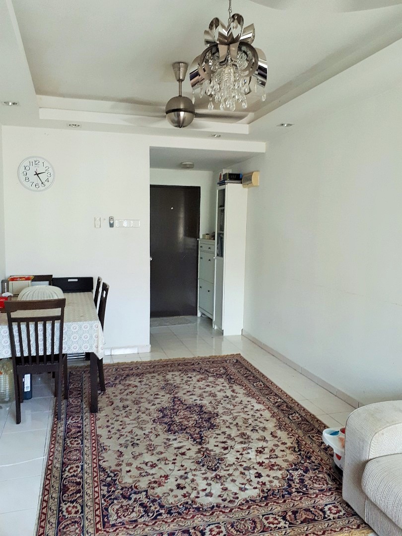 GOOD BUY Apartment Suria Kinrara NICELY RENOVATED - photo 2
